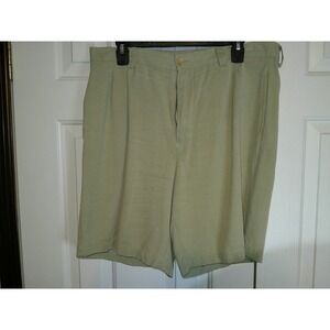 Tommy Bahama Silk Shorts Pleated Golf Casual Khaki‎ Size 34